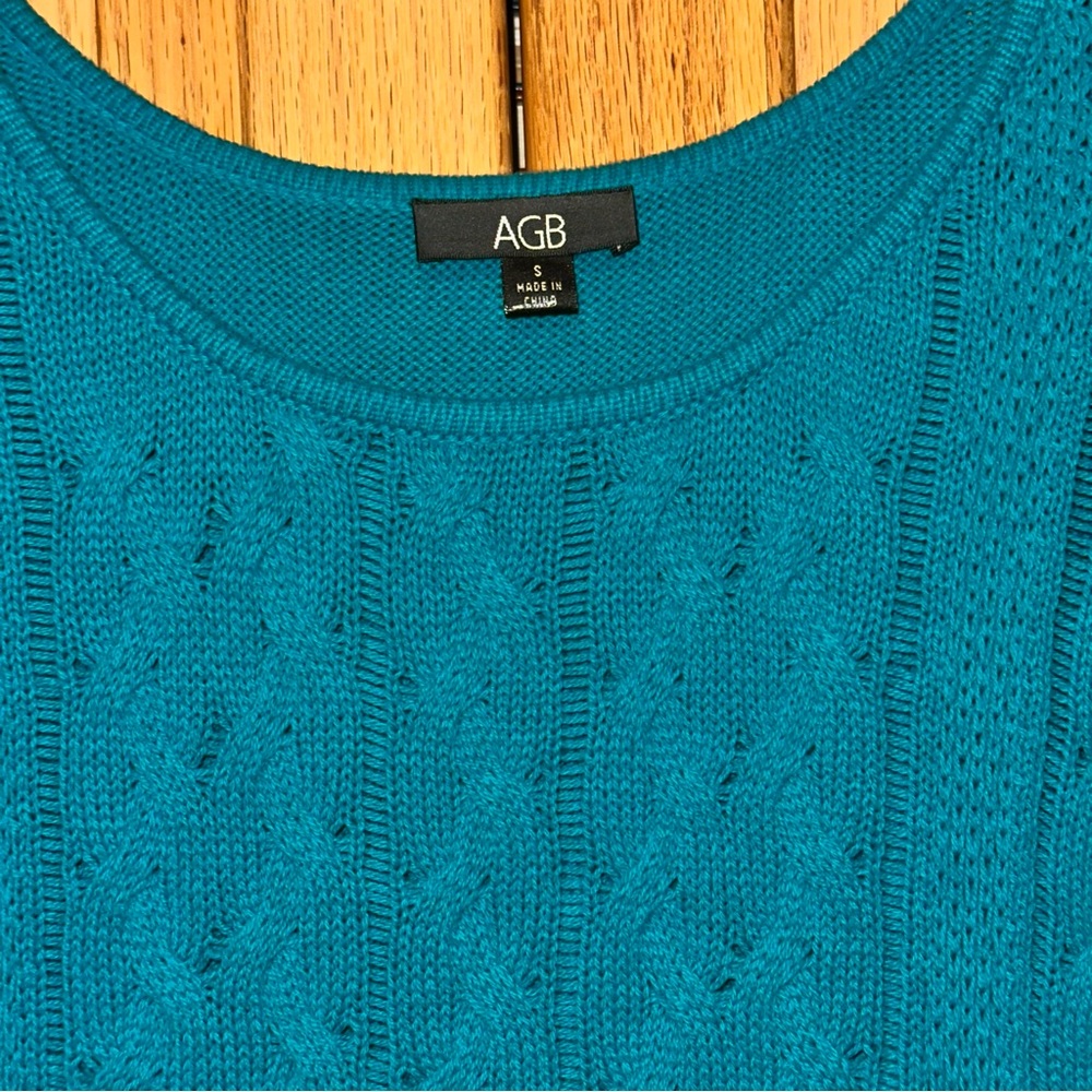AGB Women's Teal Crew Neck Sweater size S NWOT - Picture 3 of 3